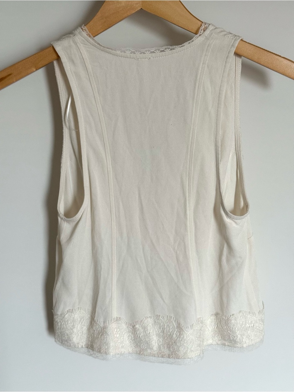 Free People Jaida Vest Top Tofu Ivory Eyelash Lace Button Front Tie XS - Picture 4 of 14